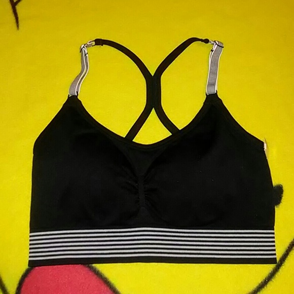 NWT Victoria Sport (VS) - Picture 2 of 6